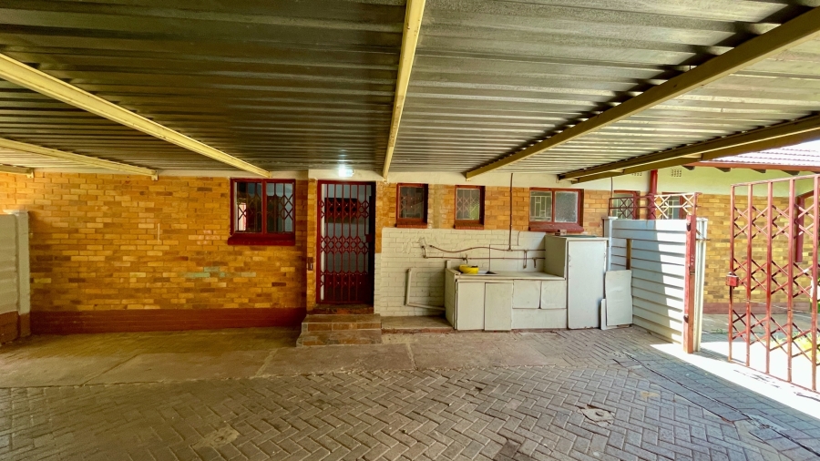 3 Bedroom Property for Sale in Stilfontein Ext 4 North West